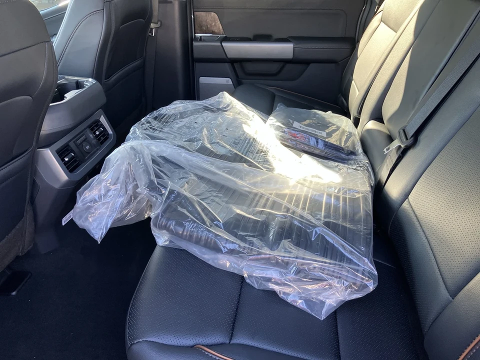 2026 Ford Super Duty 5th Gen - Image 18 of 21