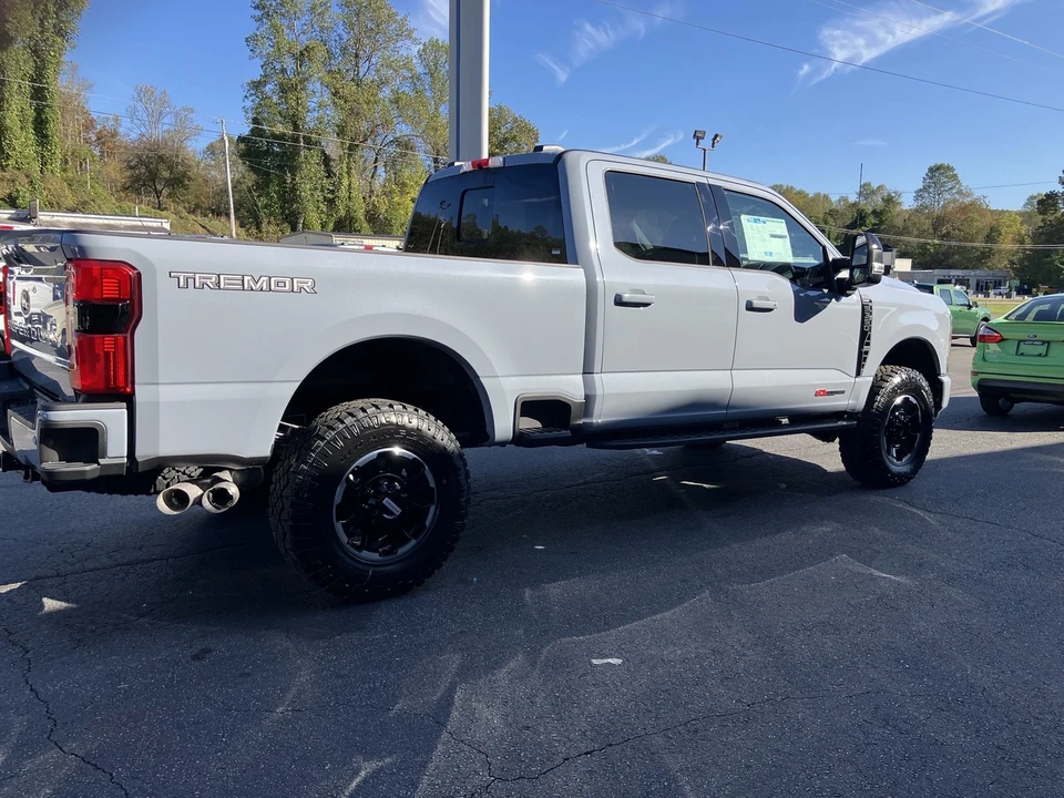 2026 Ford Super Duty 5th Gen - Image 6 of 21