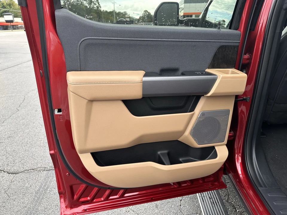 2026 Ford Super Duty 5th Gen - Image 13 of 21