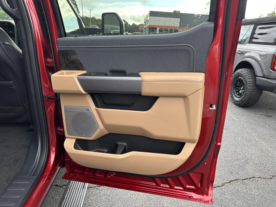 2026 Ford Super Duty 5th Gen - Image 18 of 21