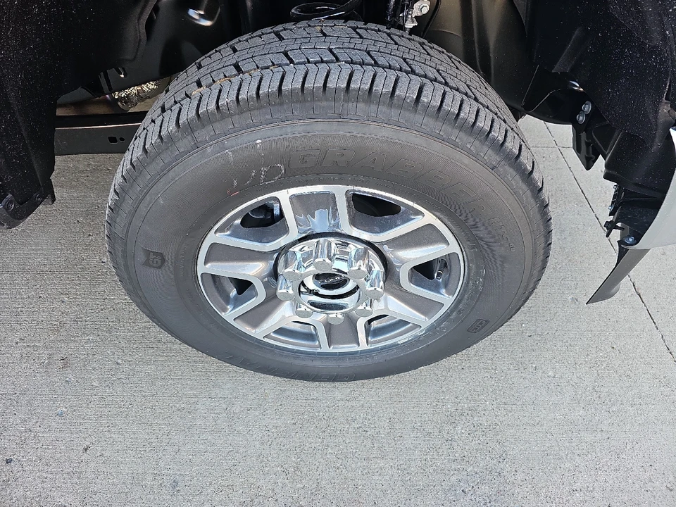 2026 Ford Super Duty 5th Gen - Image 4 of 21