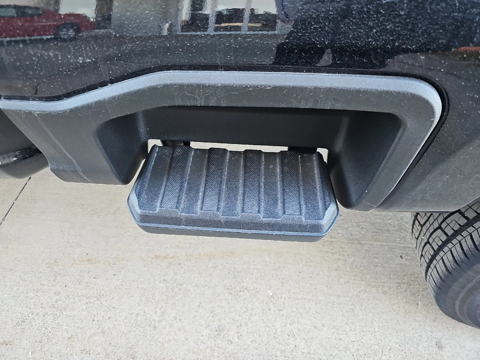 2026 Ford Super Duty 5th Gen - Image 17 of 21