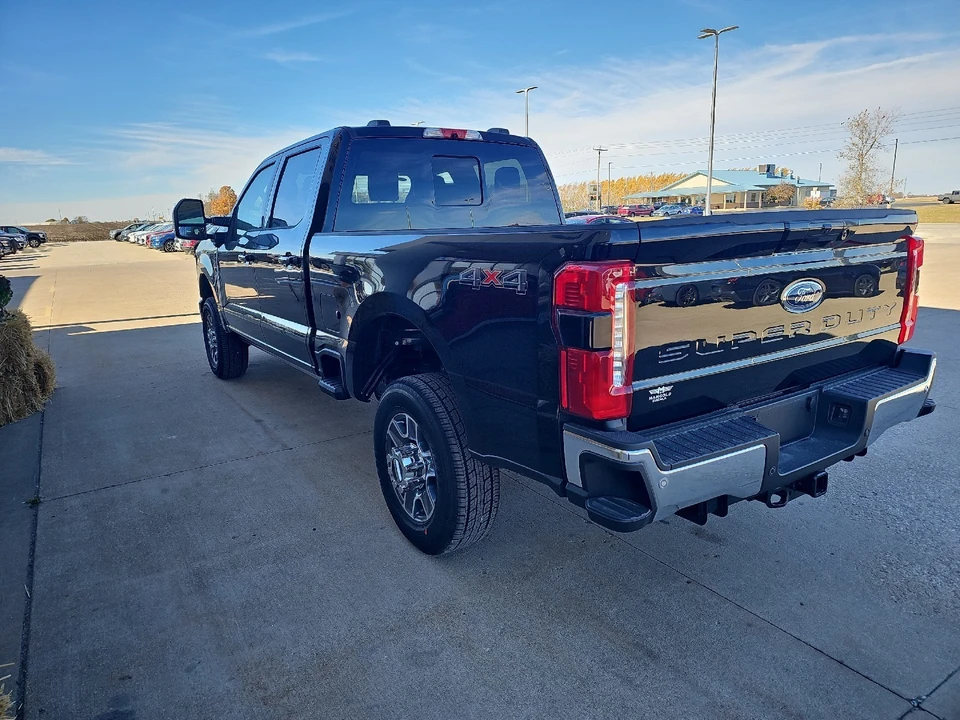 2026 Ford Super Duty 5th Gen - Image 15 of 21