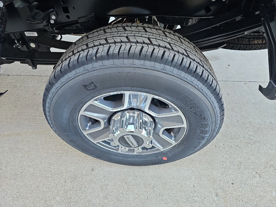 2026 Ford Super Duty 5th Gen - Image 16 of 21