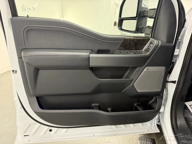 2026 Ford Super Duty 5th Gen - Image 12 of 21