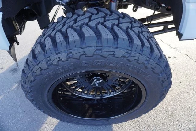 2026 Ford Super Duty 5th Gen - Image 18 of 21