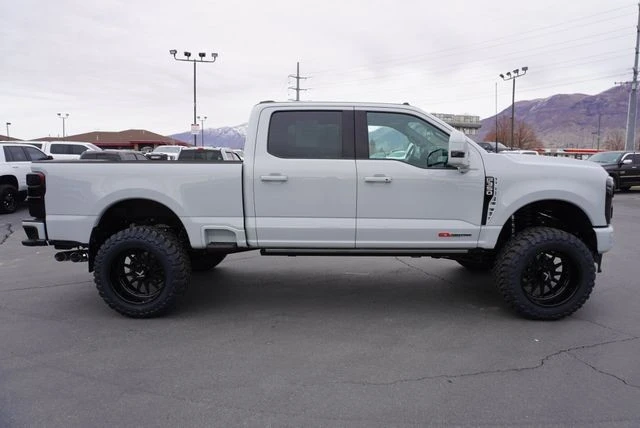 2026 Ford Super Duty 5th Gen - Image 14 of 21