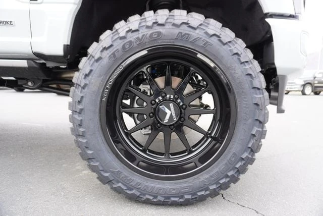2026 Ford Super Duty 5th Gen - Image 17 of 21