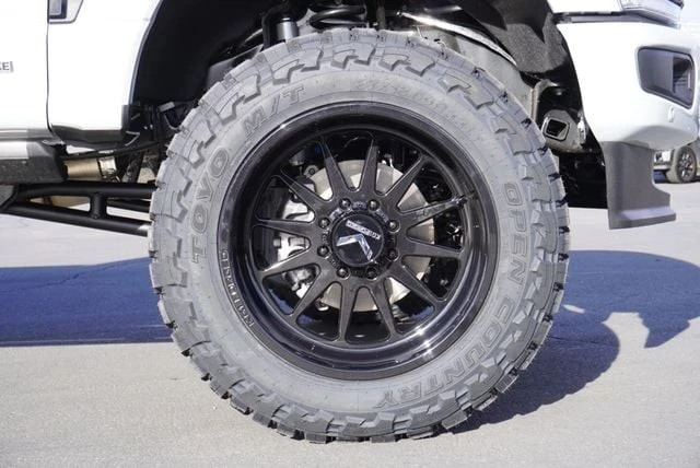 2026 Ford Super Duty 5th Gen - Image 17 of 21