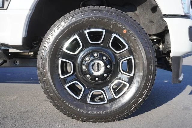2026 Ford Super Duty 5th Gen - Image 17 of 21