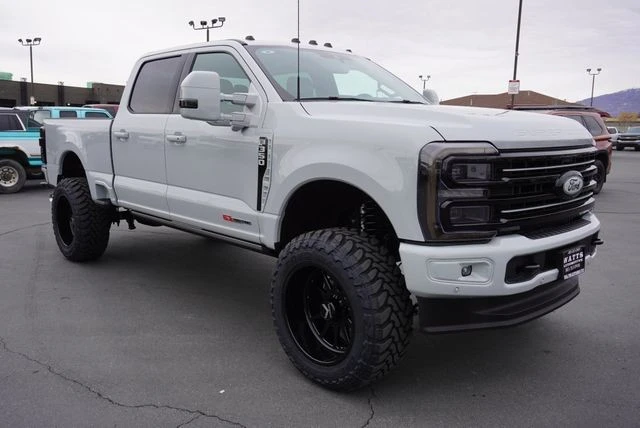 2026 Ford Super Duty 5th Gen - Image 16 of 21