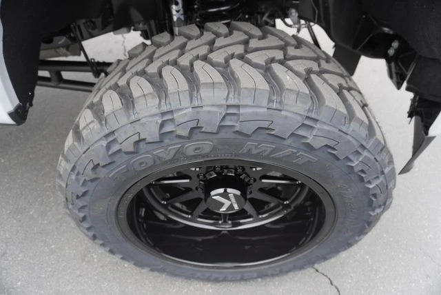 2026 Ford Super Duty 5th Gen - Image 18 of 21