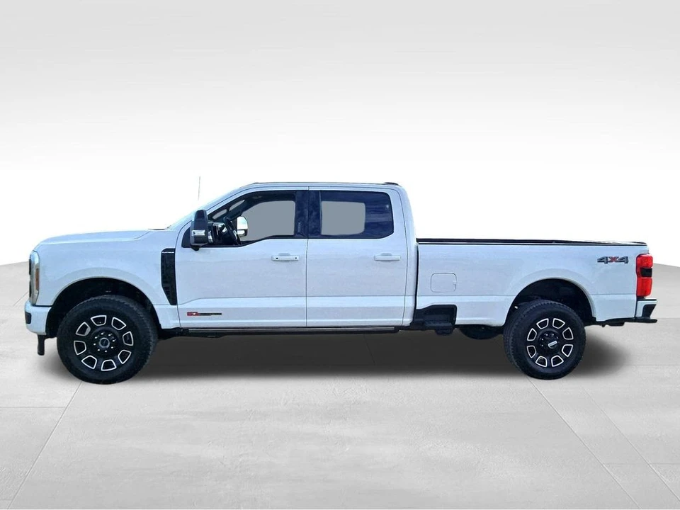 2026 Ford Super Duty 5th Gen - Image 16 of 21