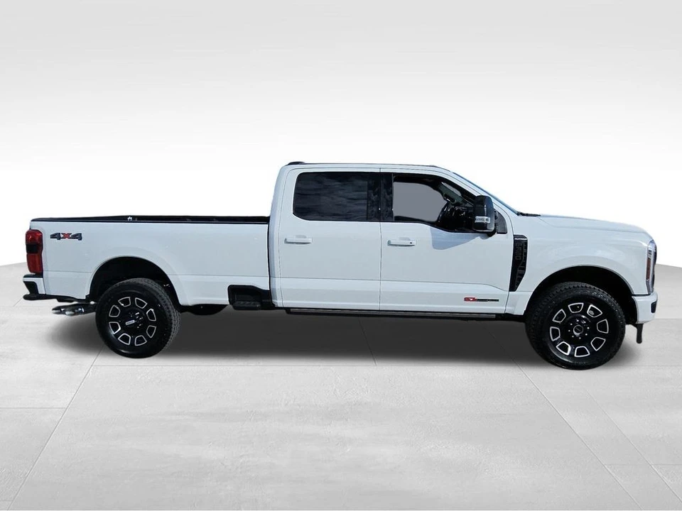 2026 Ford Super Duty 5th Gen - Image 12 of 21