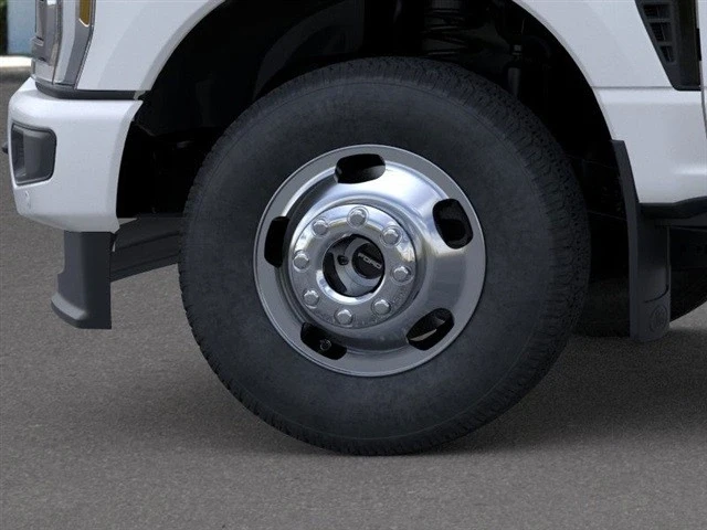 2026 Ford Super Duty 5th Gen - Image 19 of 21