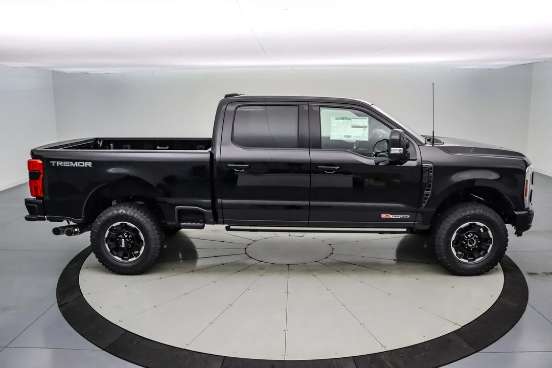 2026 Ford Super Duty 5th Gen - Image 4 of 21