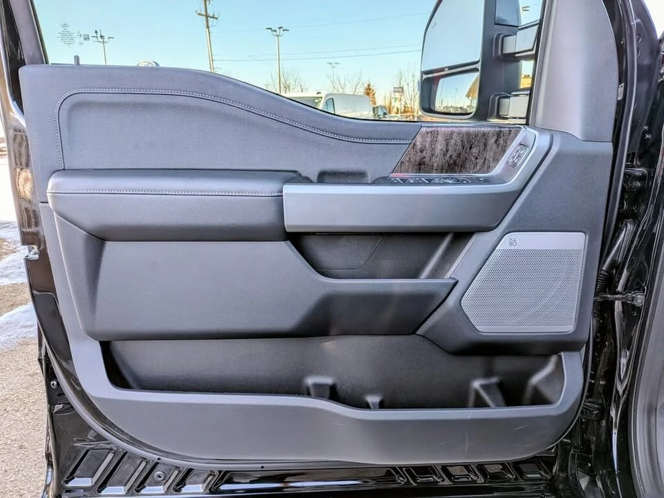 2026 Ford Super Duty 5th Gen - Image 10 of 14