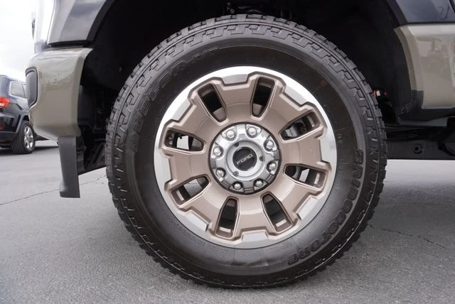2026 Ford Super Duty 5th Gen - Image 17 of 31
