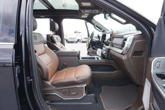 2026 Ford Super Duty 5th Gen - Image 25 of 31