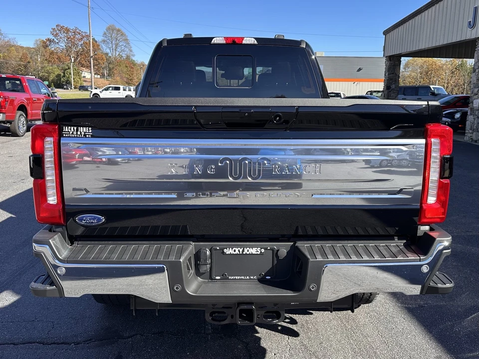2026 Ford Super Duty - Image 7 of 31