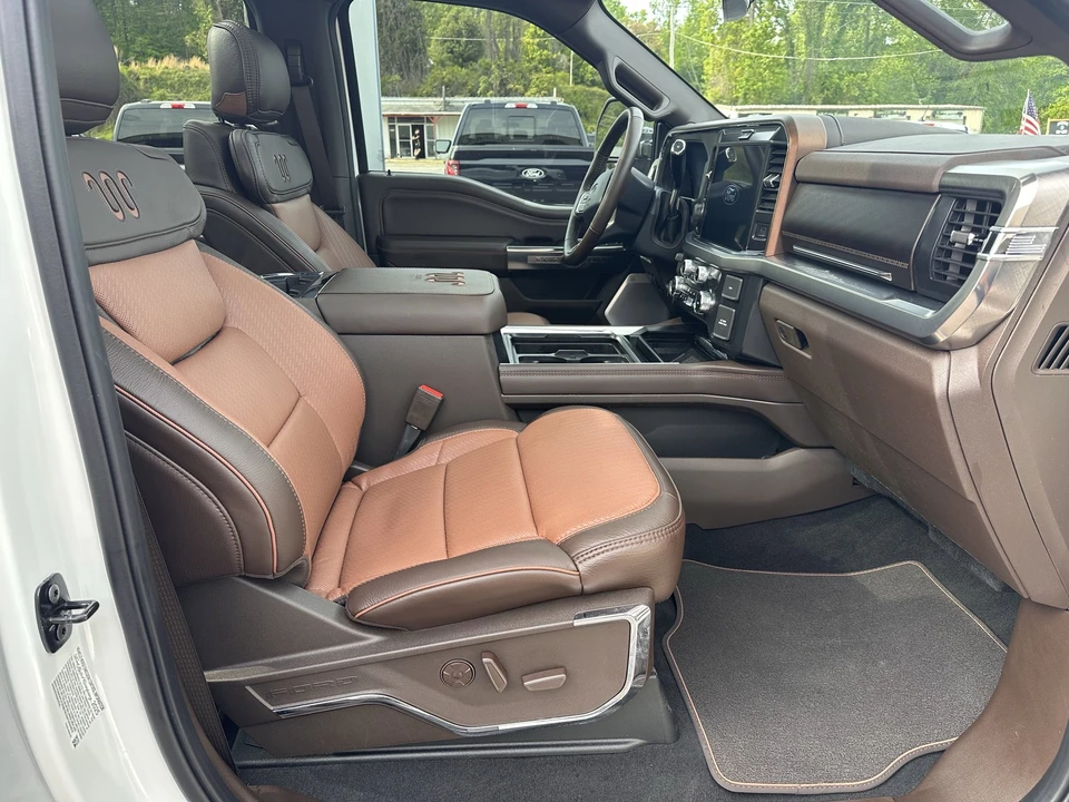 2026 Ford Super Duty 5th Gen - Image 16 of 31
