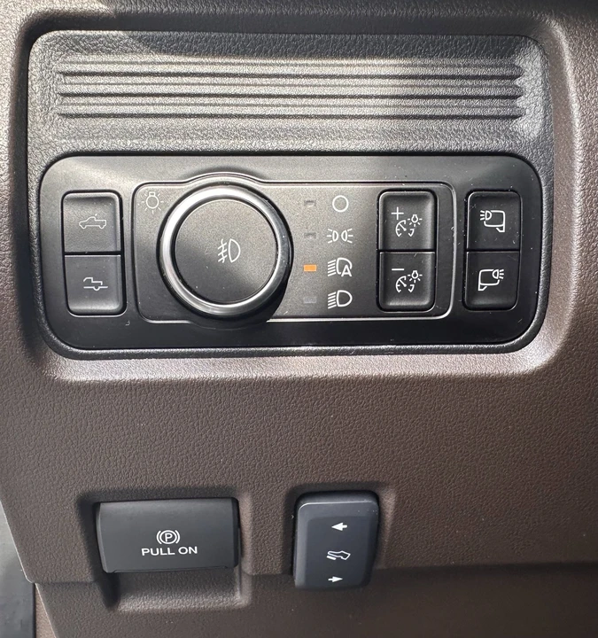 2026 Ford Super Duty 5th Gen - Image 21 of 31