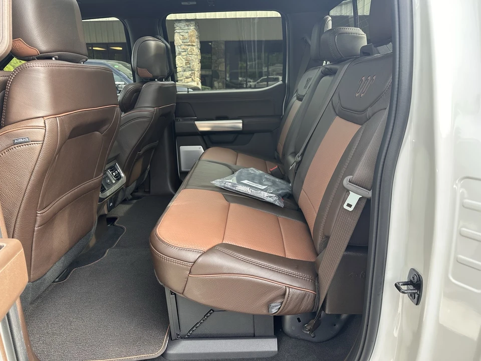 2026 Ford Super Duty 5th Gen - Image 14 of 31