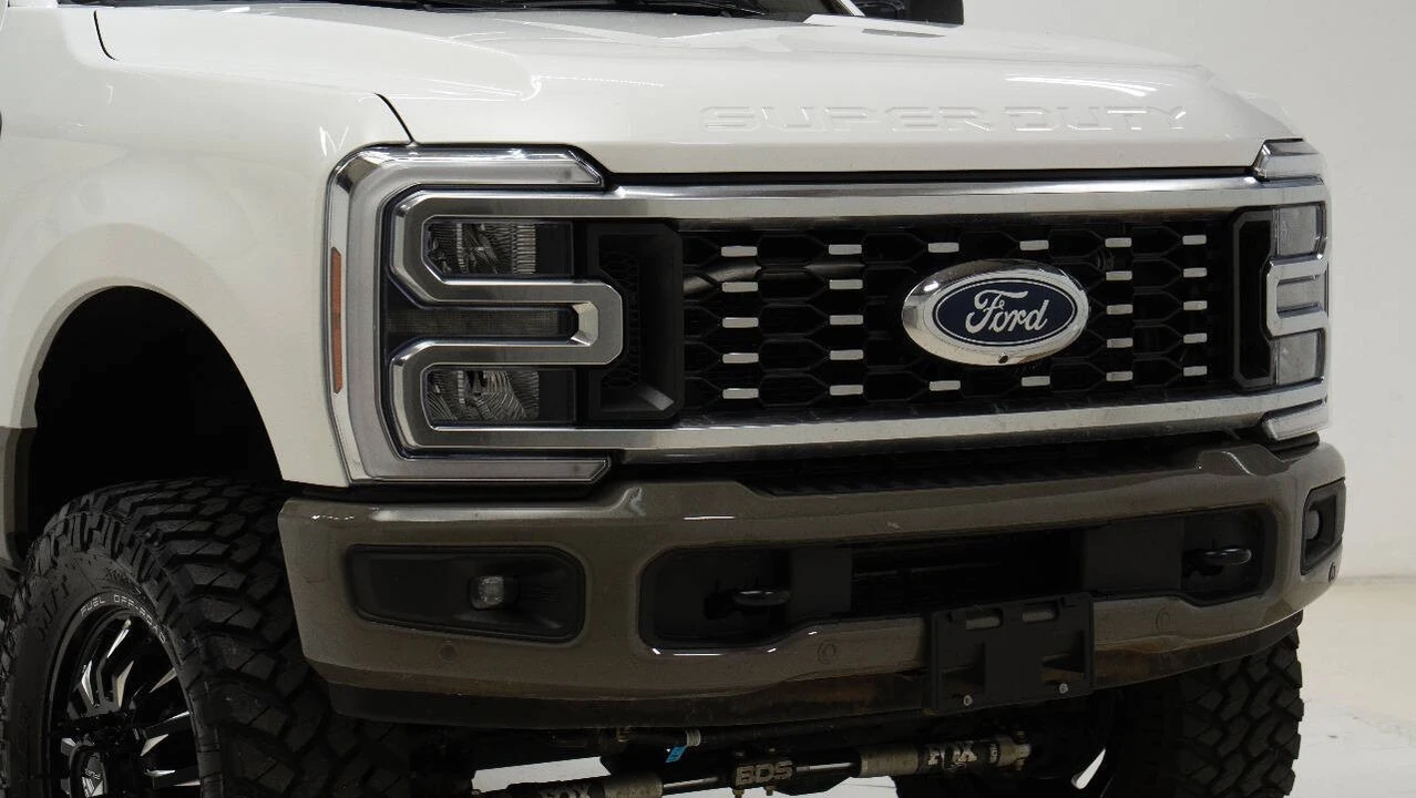 2026 Ford Super Duty 5th Gen - Image 10 of 12
