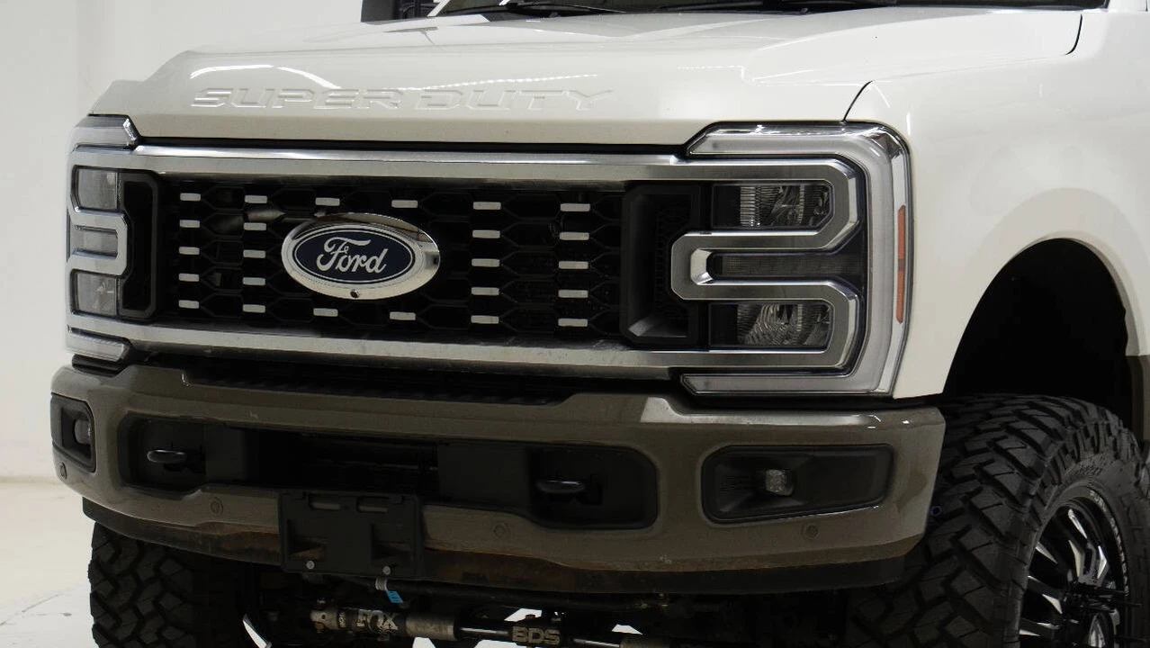 2026 Ford Super Duty 5th Gen - Image 9 of 12