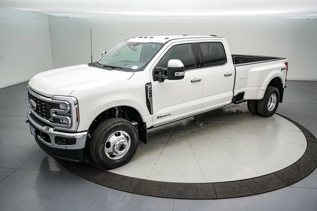 2026 Ford Super Duty 5th Gen - Image 10 of 21