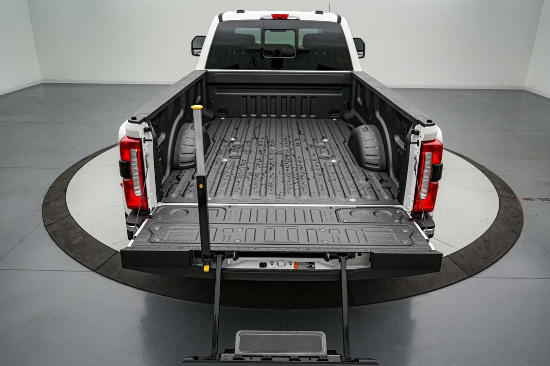 2026 Ford Super Duty 5th Gen - Image 7 of 21