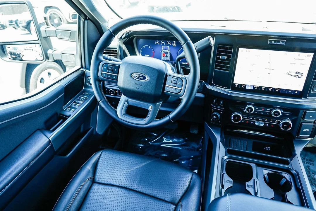 2026 Ford Super Duty 5th Gen - Image 14 of 31