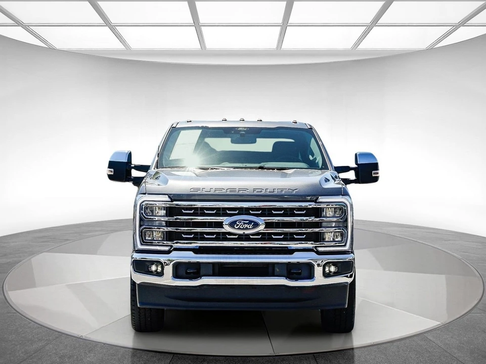 2026 Ford Super Duty 5th Gen - Image 6 of 31