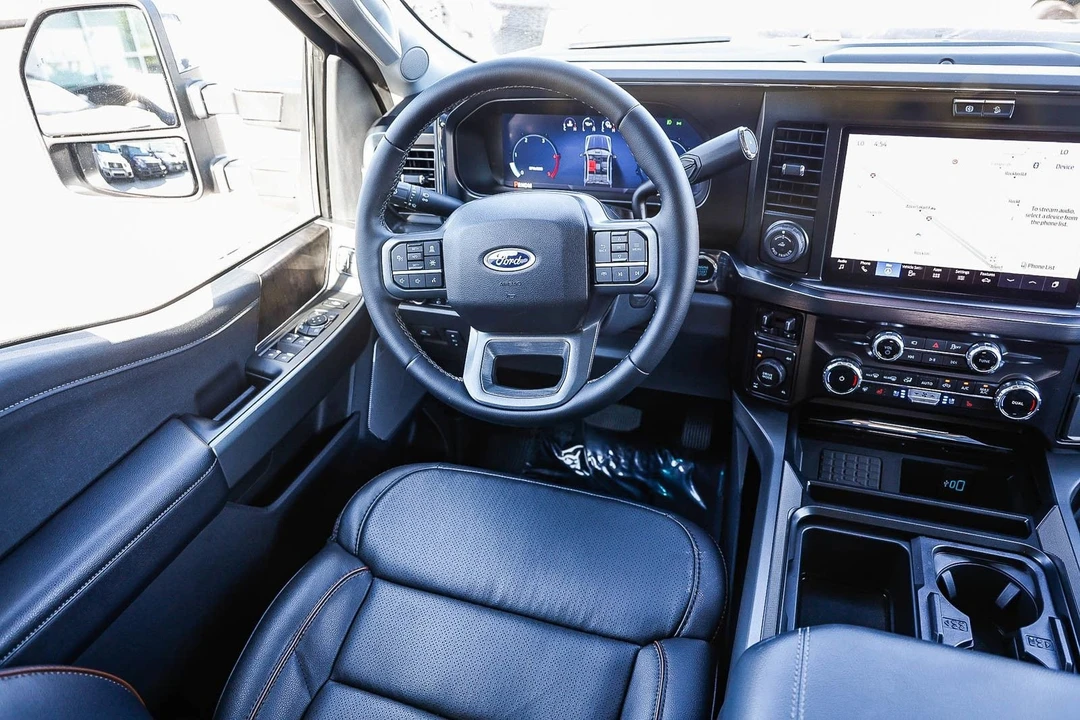 2026 Ford Super Duty 5th Gen - Image 14 of 31