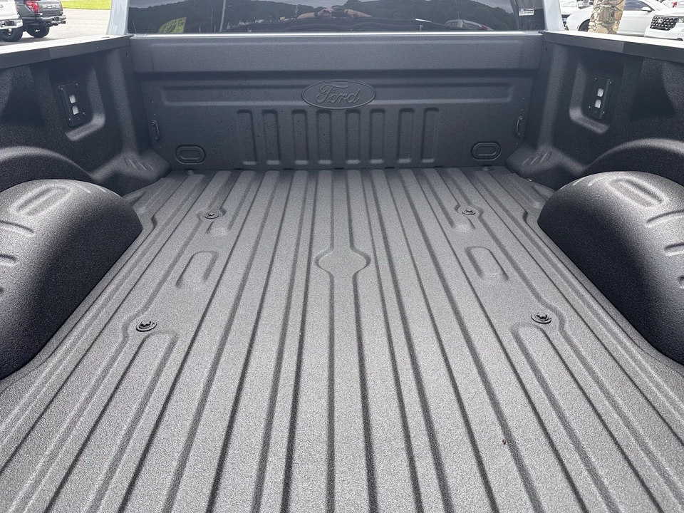 2026 Ford Super Duty 5th Gen - Image 9 of 31