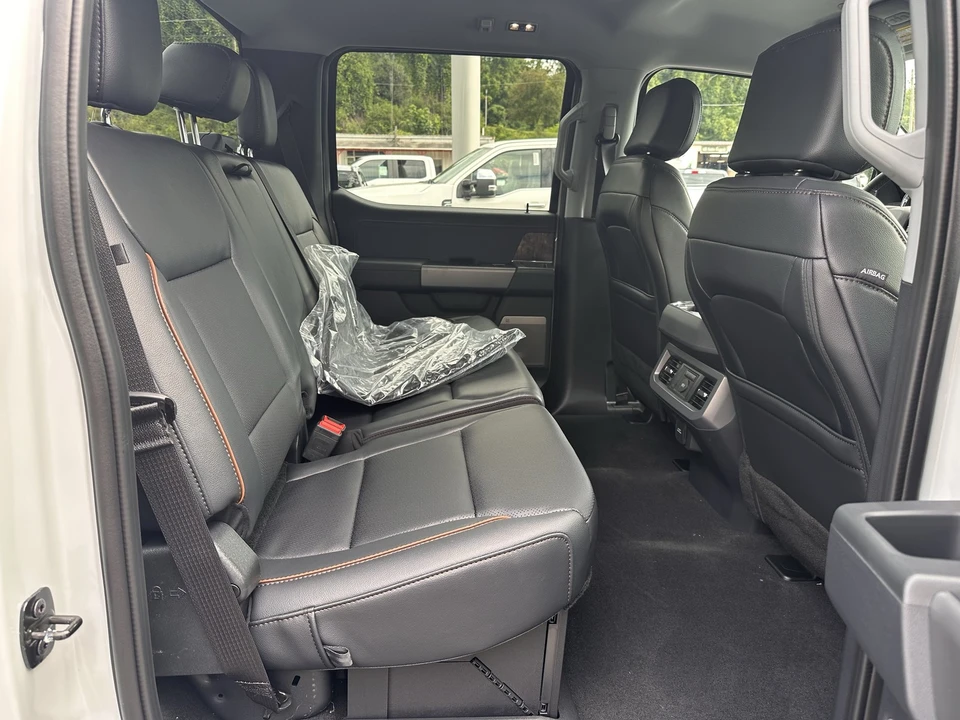 2026 Ford Super Duty 5th Gen - Image 17 of 31