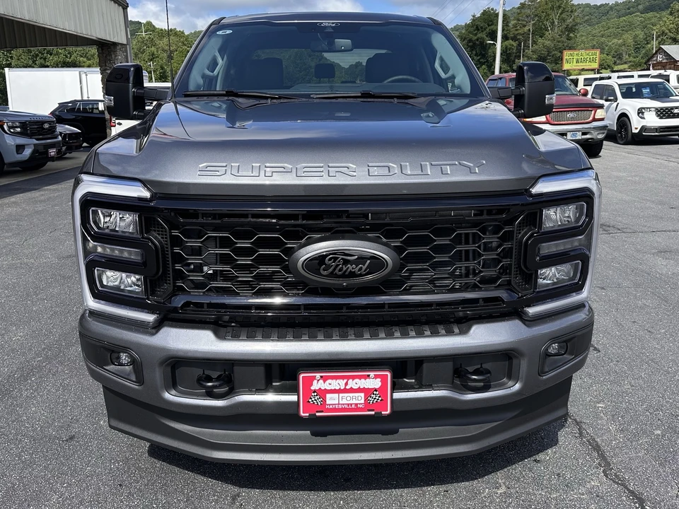 2026 Ford Super Duty 5th Gen - Image 3 of 31