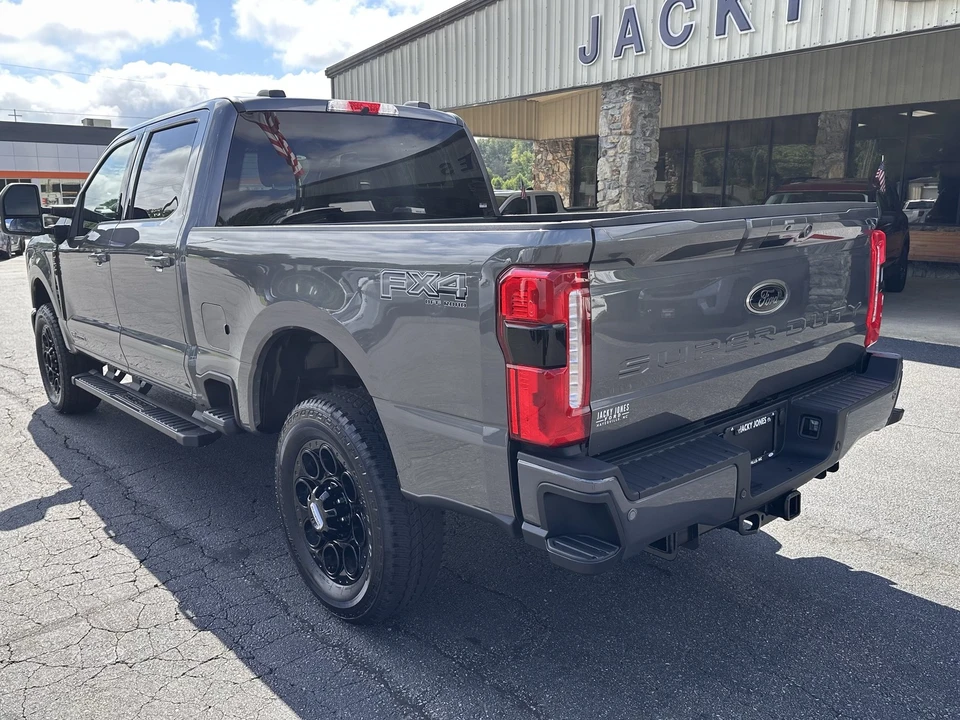 2026 Ford Super Duty 5th Gen - Image 5 of 31
