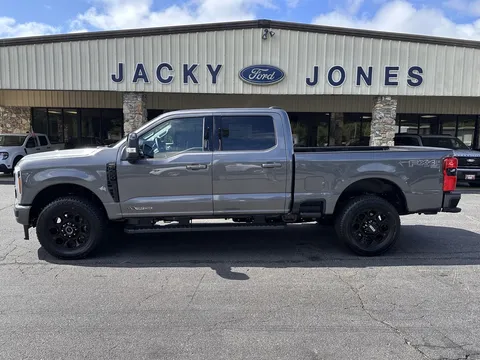 2026 Ford F-350 Super Duty LARIAT