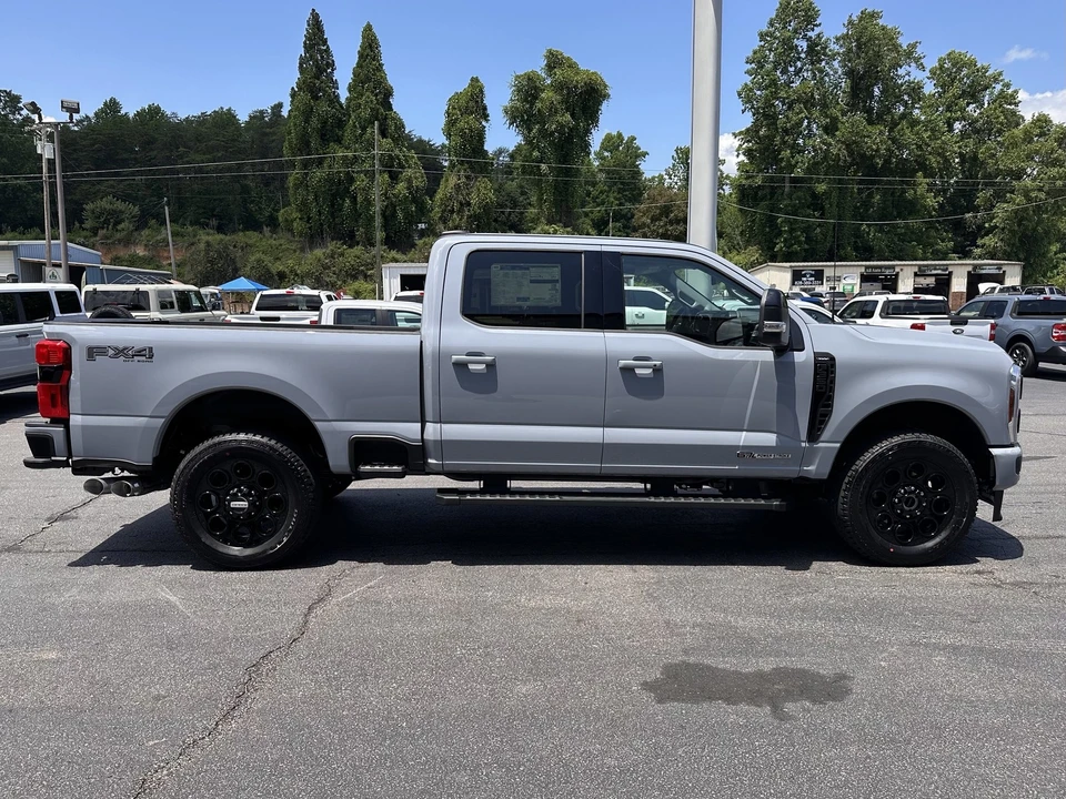 2026 Ford Super Duty 5th Gen - Image 5 of 31