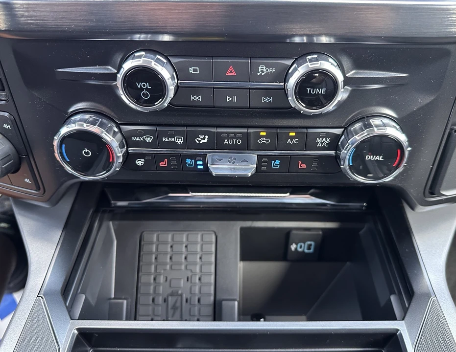 2026 Ford Super Duty 5th Gen - Image 28 of 31