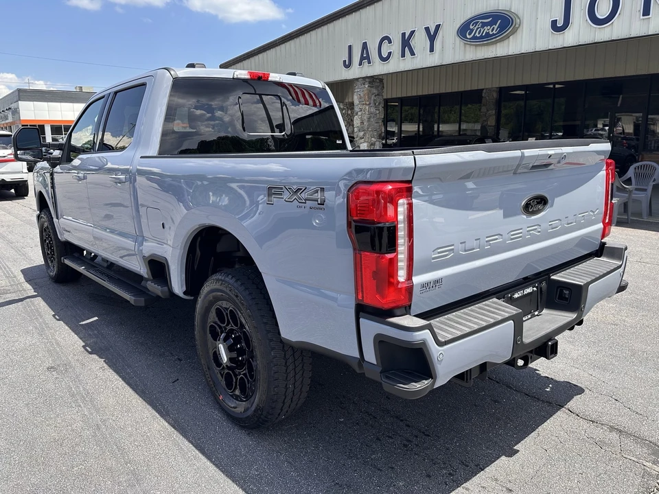 2026 Ford Super Duty 5th Gen - Image 8 of 31