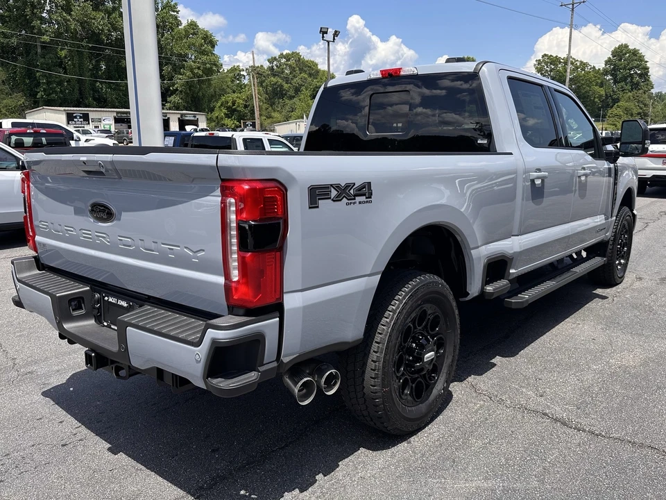 2026 Ford Super Duty 5th Gen - Image 6 of 31