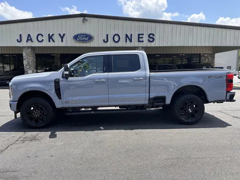 2026 Ford F-350 Super Duty LARIAT