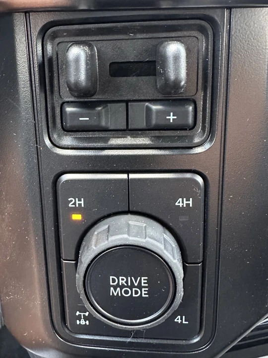 2026 Ford Super Duty 5th Gen - Image 20 of 31