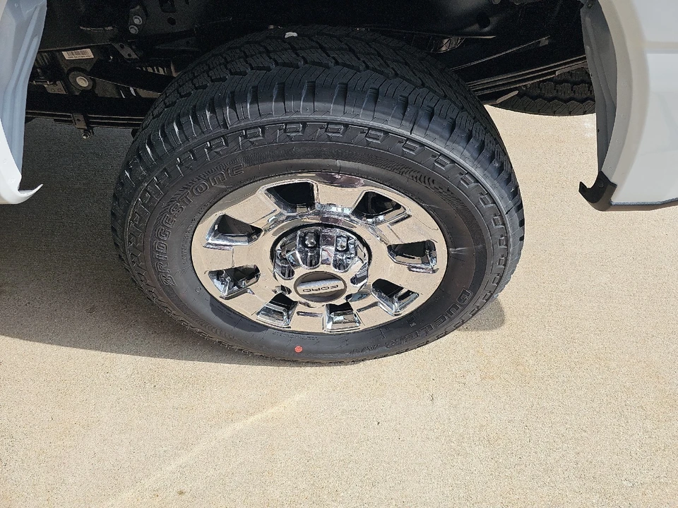 2026 Ford Super Duty 5th Gen - Image 19 of 30