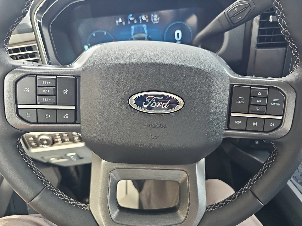 2026 Ford Super Duty 5th Gen - Image 27 of 30