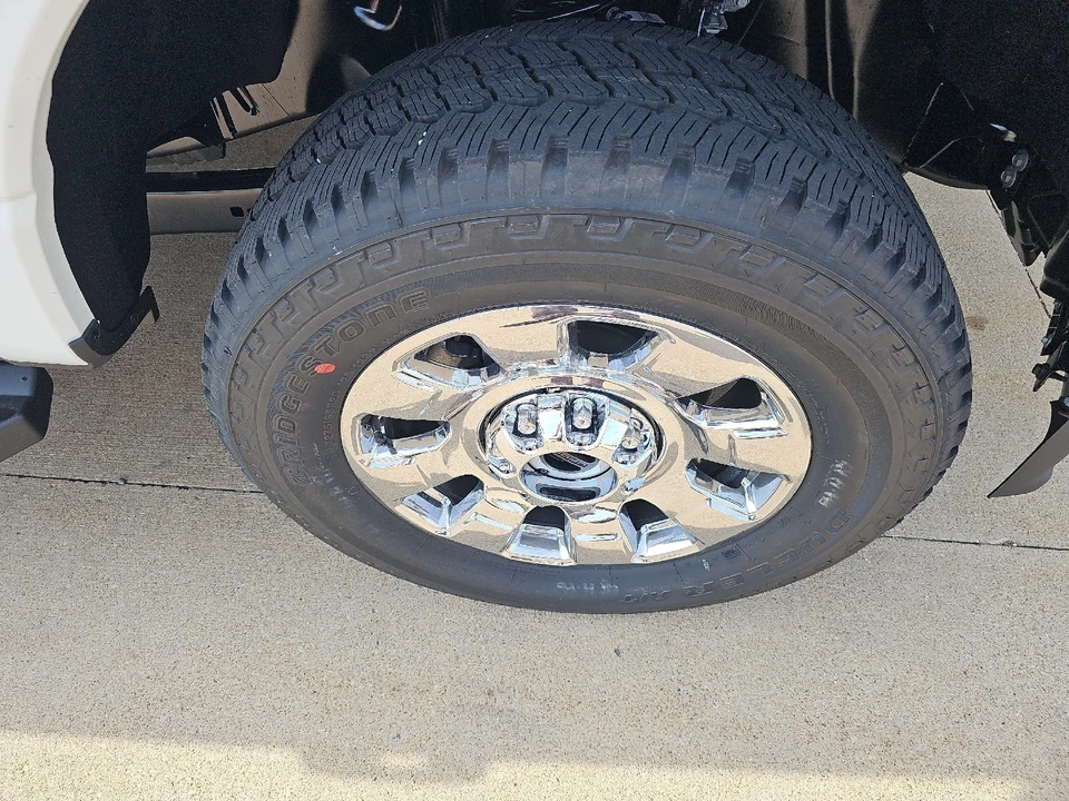 2026 Ford Super Duty 5th Gen - Image 4 of 30