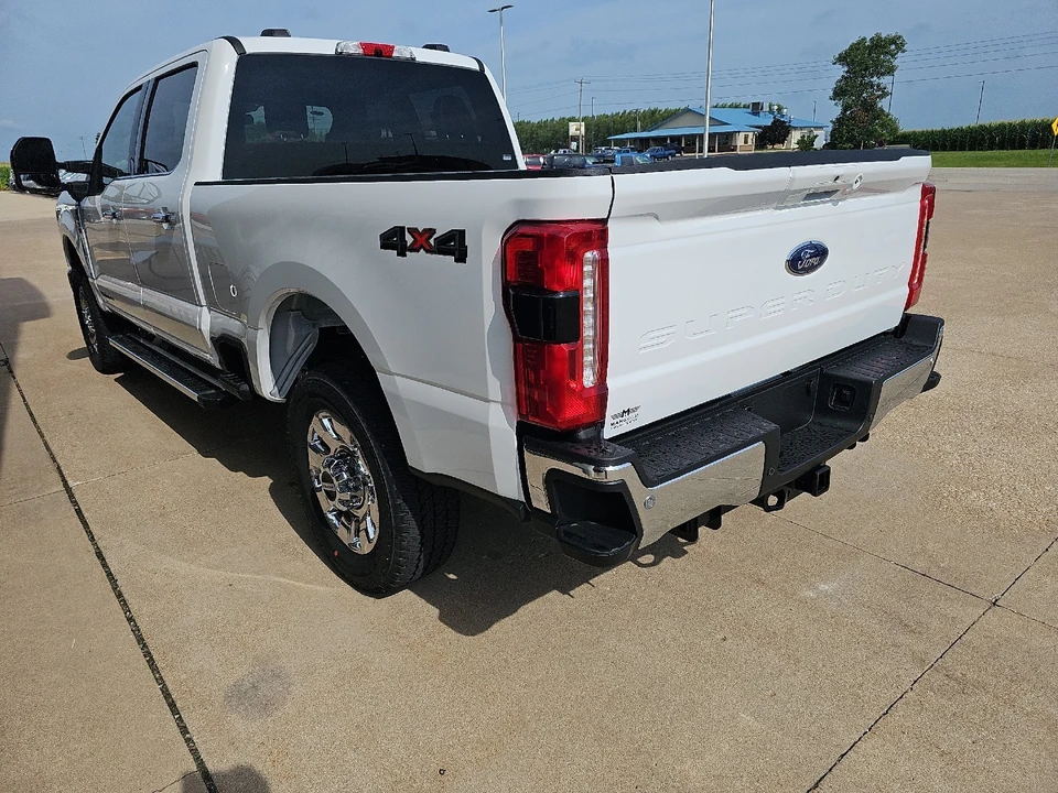 2026 Ford Super Duty 5th Gen - Image 18 of 30