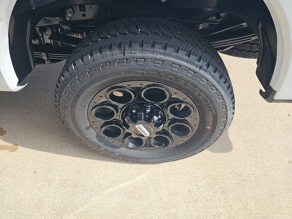 2026 Ford Super Duty 5th Gen - Image 19 of 28